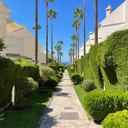 El Arenal Townhouse By The With Swimming Pool - Eaw Homes Holiday home