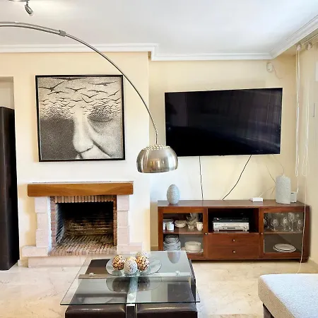 El Arenal Townhouse By The With Swimming Pool - Eaw Homes Holiday home