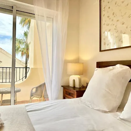 El Arenal Townhouse By The With Swimming Pool - Eaw Homes Holiday home *