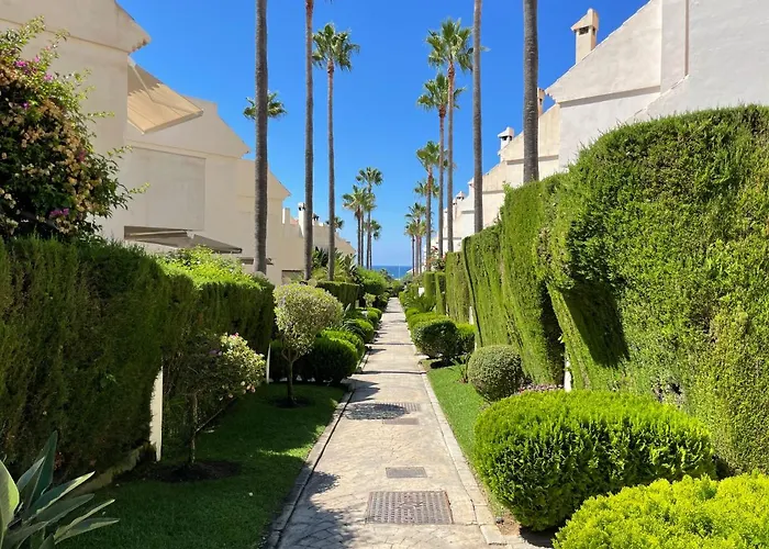 El Arenal Townhouse By The With Swimming Pool - Eaw Homes Tatil Evi