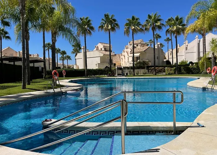 El Arenal Townhouse By The With Swimming Pool - Eaw Homes